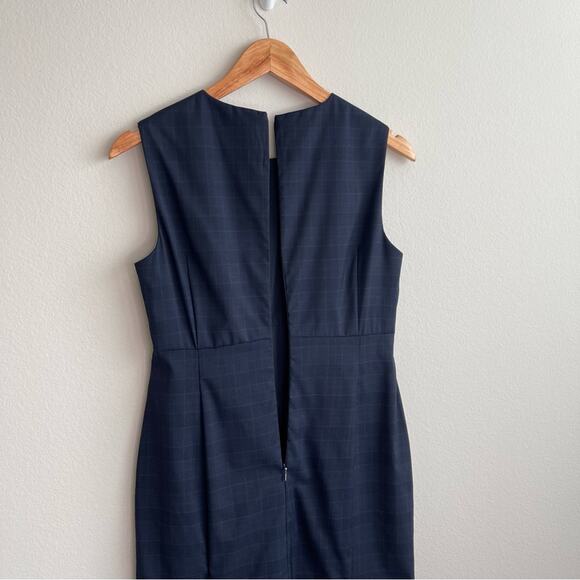 Hugo Boss Navy Wool Knee Length Dress 4P - Picture 10 of 13